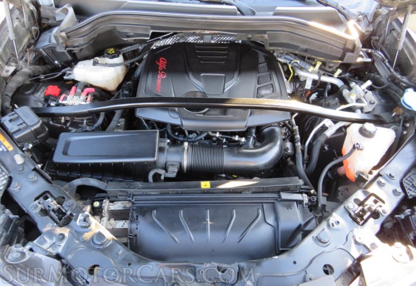 2018 Alfa Romeo Stelvio - Image 45