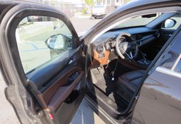 2018 Alfa Romeo Stelvio - Image 15