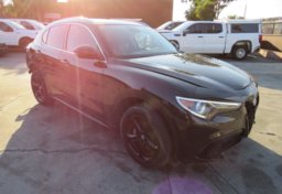 2018 Alfa Romeo Stelvio - Image 2