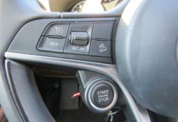 2018 Alfa Romeo Stelvio - Image 32