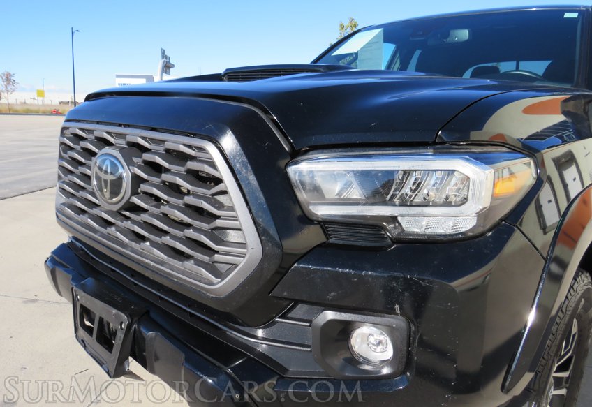 2020 Toyota Tacoma 4WD - Image 12