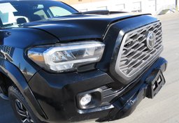 2020 Toyota Tacoma 4WD - Image 13