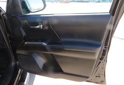 2020 Toyota Tacoma 4WD - Image 52