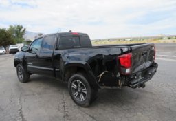 2018 Toyota Tacoma - Image 8