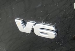 2018 Toyota Tacoma - Image 20