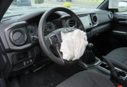 2018 Toyota Tacoma - Image 21