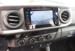 2018 Toyota Tacoma - Image 35