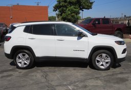 2022 Jeep Compass - Image 6