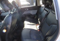 2022 Jeep Compass - Image 26