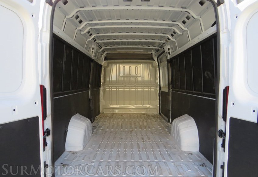 2023 Ram ProMaster Cargo Van - Image 17