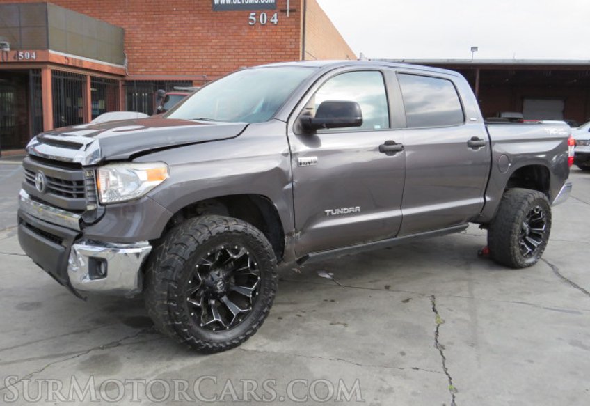 2015 Toyota Tundra Truck - Image 3