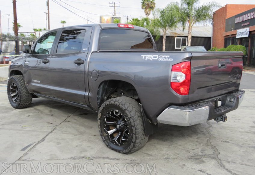 2015 Toyota Tundra Truck - Image 8