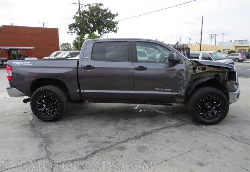 2015 Toyota Tundra Truck - Image 6