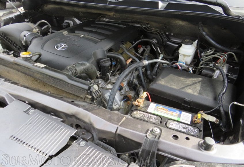 2015 Toyota Tundra Truck - Image 55