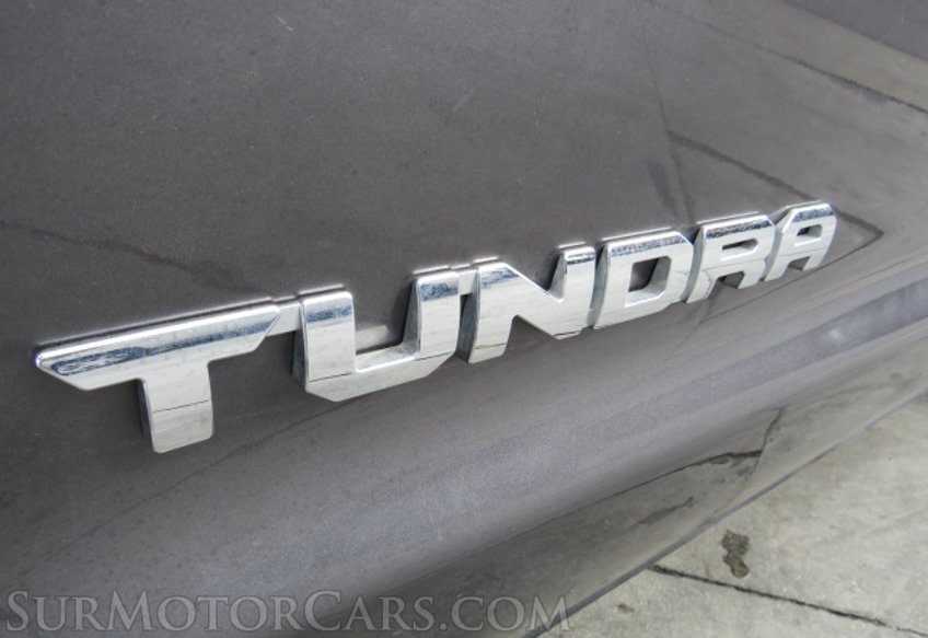 2015 Toyota Tundra Truck - Image 18