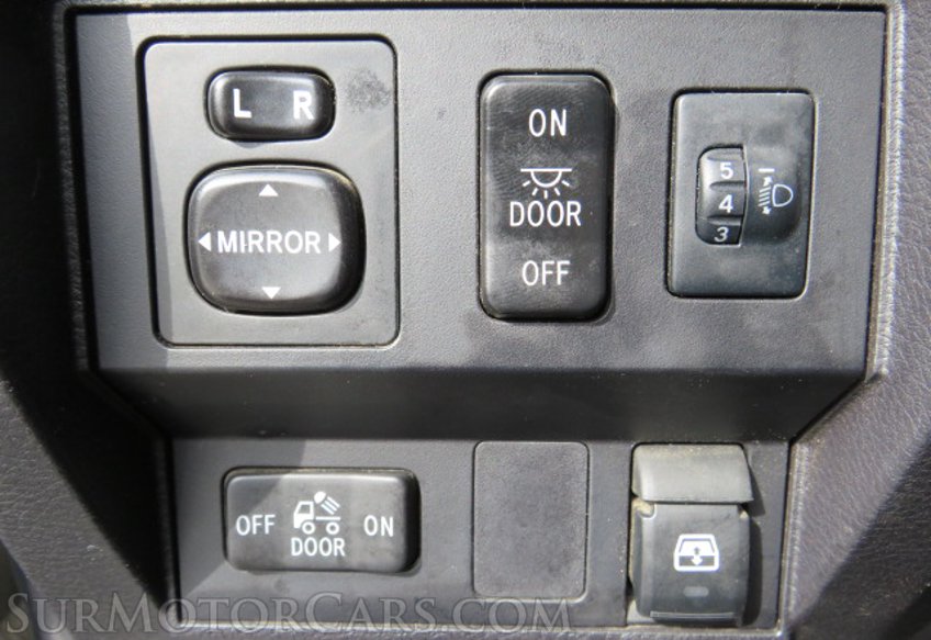 2015 Toyota Tundra Truck - Image 39