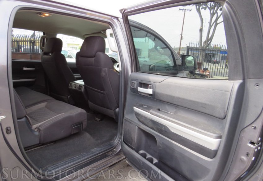 2015 Toyota Tundra Truck - Image 29