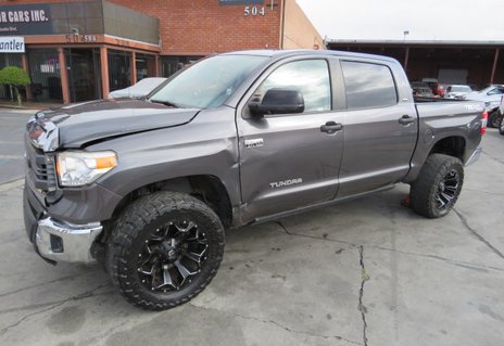 2015 Toyota Tundra Truck