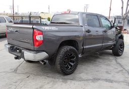 2015 Toyota Tundra Truck - Image 7