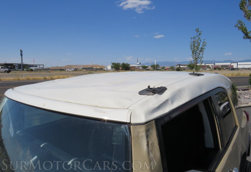 2012 Toyota FJ Cruiser - Image 15