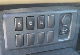 2012 Toyota FJ Cruiser - Image 43