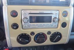 2012 Toyota FJ Cruiser - Image 33