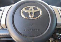 2012 Toyota FJ Cruiser - Image 29