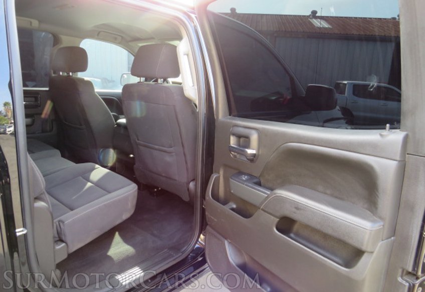 2018 Chevrolet Silverado 1500 - Image 25