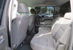 2018 Chevrolet Silverado 1500 - Image 30