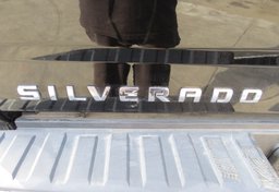 2018 Chevrolet Silverado 1500 - Image 16