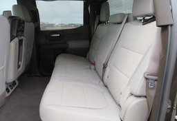 2019 Chevrolet Silverado 1500 - Image 30