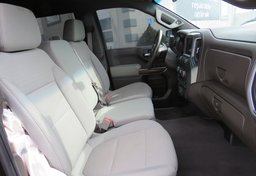 2019 Chevrolet Silverado 1500 - Image 29