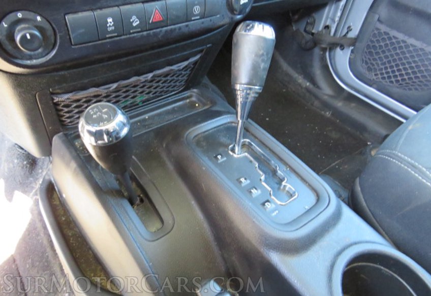 2015 Jeep Wrangler Unlimited - Image 39