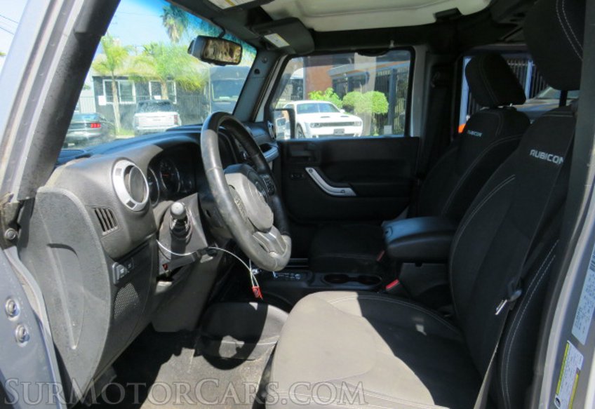2015 Jeep Wrangler Unlimited - Image 23