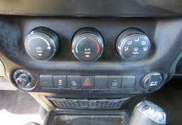 2015 Jeep Wrangler Unlimited - Image 37