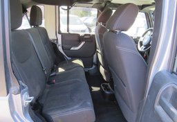 2015 Jeep Wrangler Unlimited - Image 30