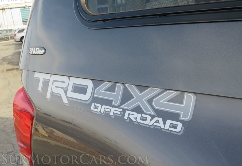 2017 Toyota Tacoma - Image 21