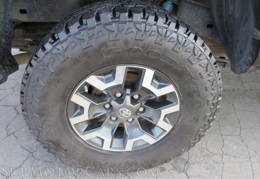 2017 Toyota Tacoma - Image 46