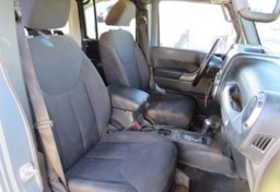 2015 Jeep Wrangler Unlimited - Image 20