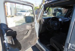 2015 Jeep Wrangler Unlimited - Image 17