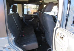 2015 Jeep Wrangler Unlimited - Image 28