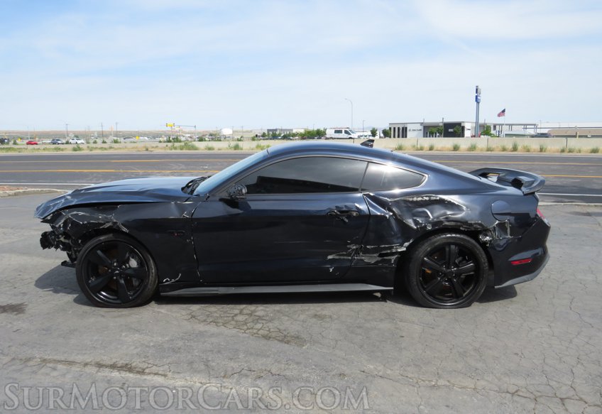 2021 Ford Mustang - Image 10