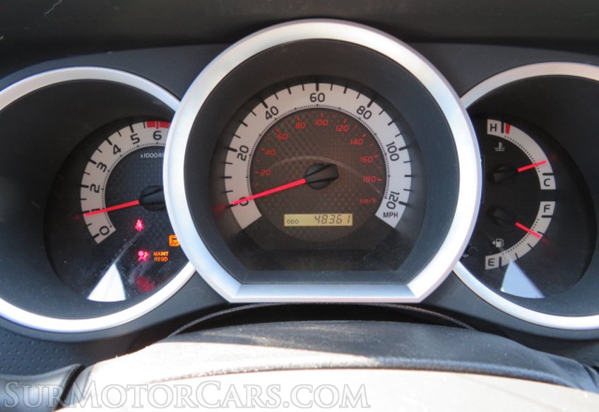 2015 Toyota Tacoma - Image 30