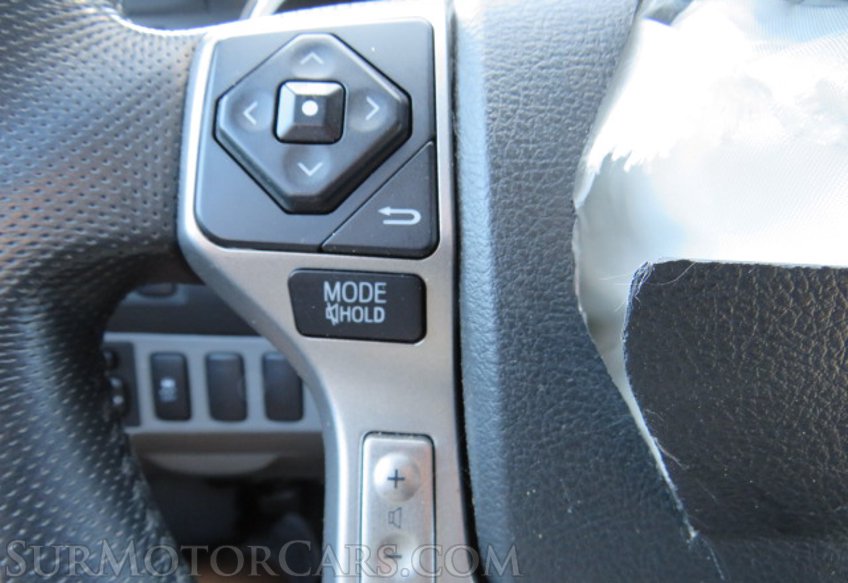 2015 Toyota Tacoma - Image 32