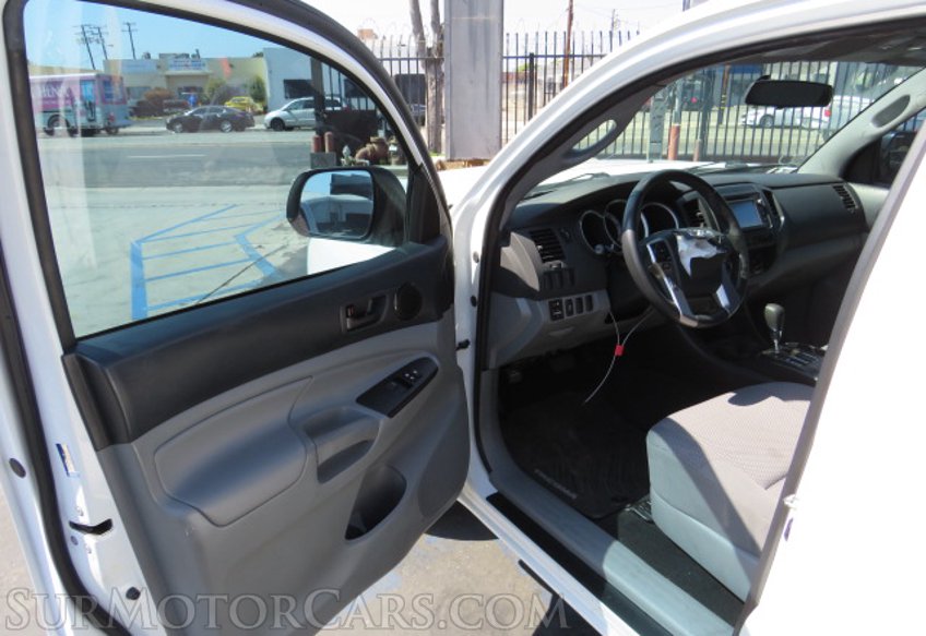 2015 Toyota Tacoma - Image 20