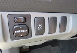 2015 Toyota Tacoma - Image 40