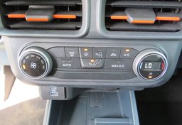 2022 Ford Maverick - Image 45