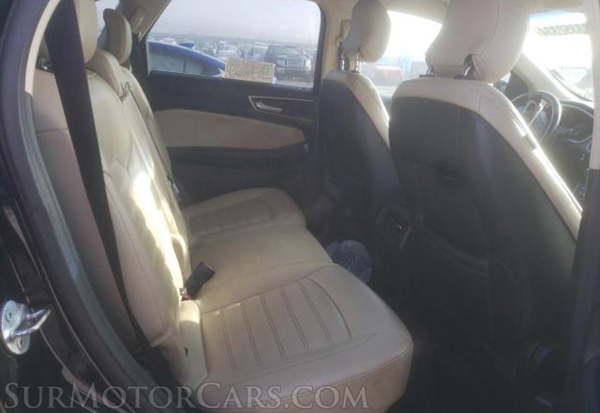 2019 Ford Edge - Image 9