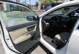 2018 Honda CR-V - Image 18