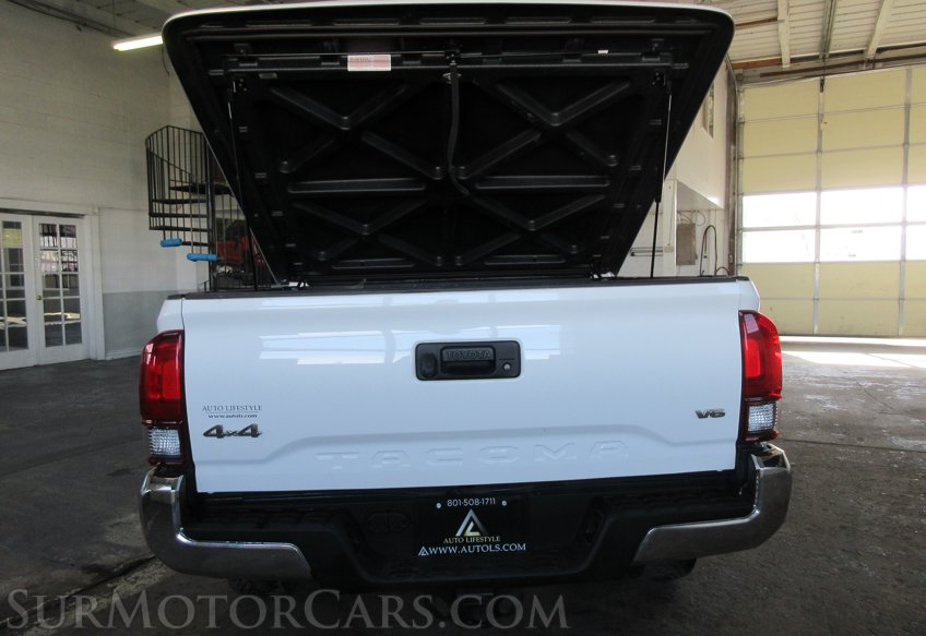 2019 Toyota Tacoma - Image 23